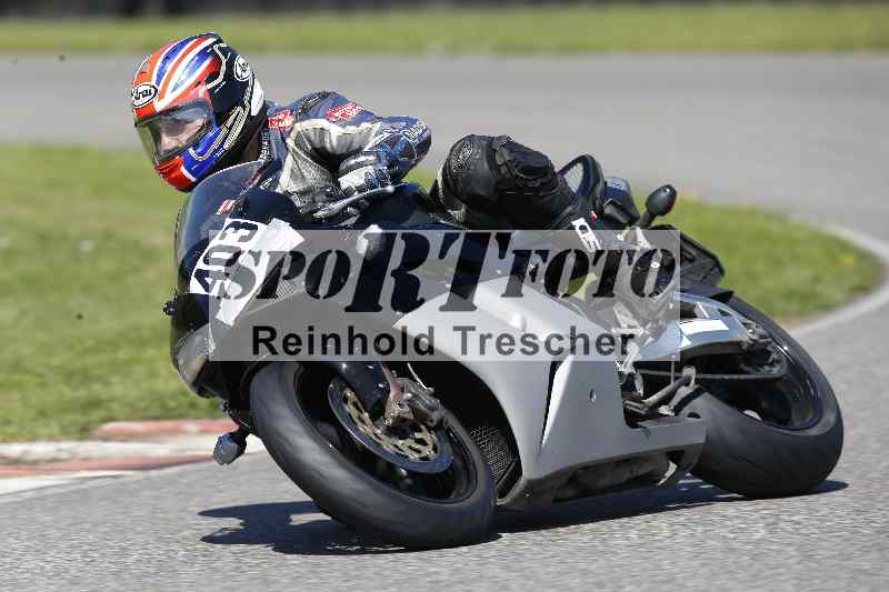 /43 08.08.2025 Discover the Bike ADR/Race 3 rot/403